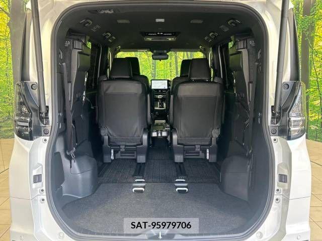 Toyota VOXY 2023-03 394951-10