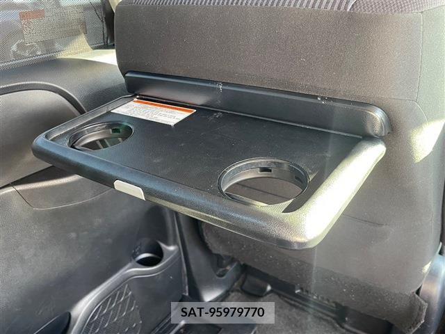 Toyota VOXY HYBRID 2019-03 370578-21