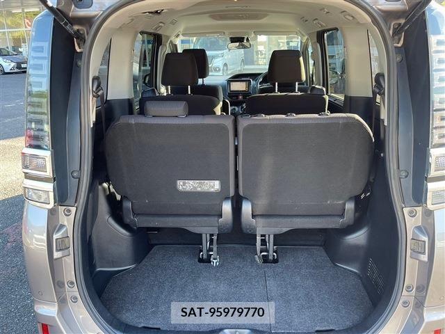 Toyota VOXY HYBRID 2019-03 370578-18