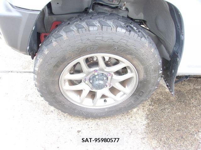 Suzuki JIMNY 2018-09 384571-5