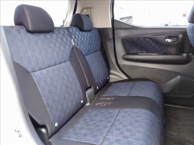 Nissan DAYZ 2019-10 189765-6