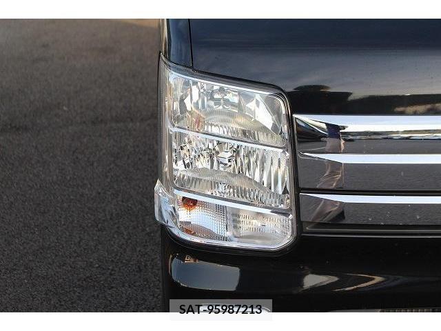 Suzuki EVERY WAGON 2021-04 222556-9