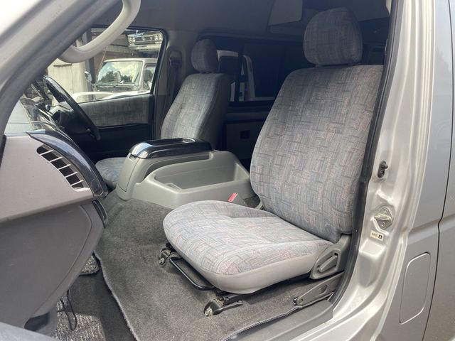 Toyota HIACE VAN 2006-04 9030-12
