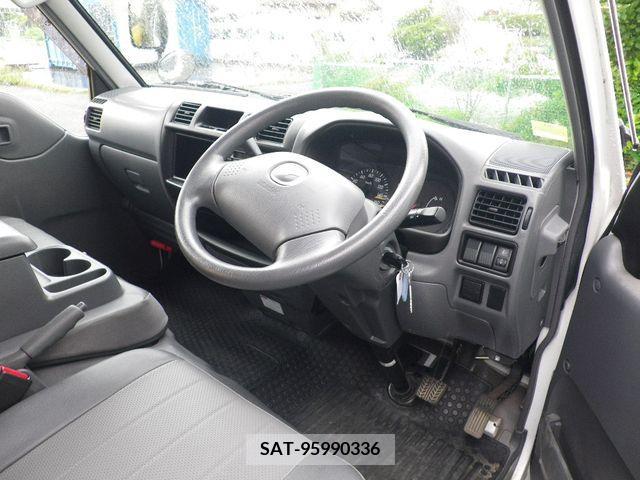 Mazda BONGO VAN 2016-01 200088-2