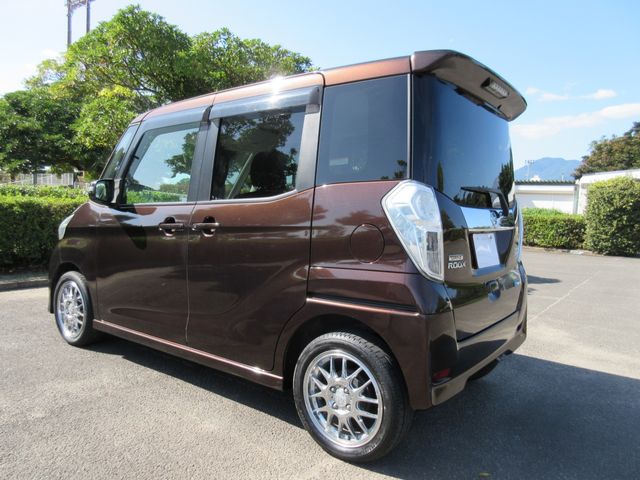 Nissan DAYZ ROOX 2014-09 23297-17