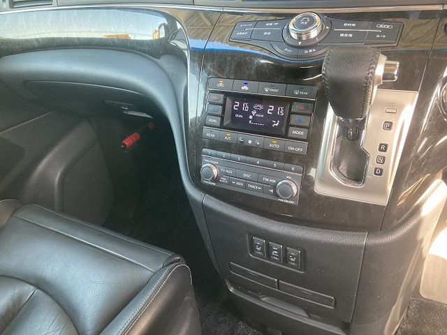 Nissan ELGRAND 2013-07 3896-14