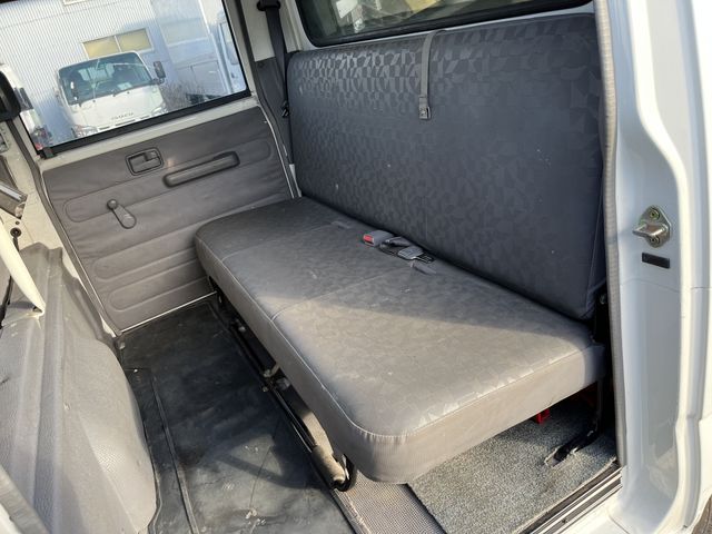 Isuzu ELF TRUCK 2005-05 2641-23