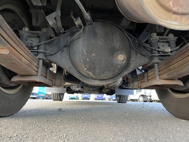 Isuzu ELF TRUCK 2005-05 2641-27