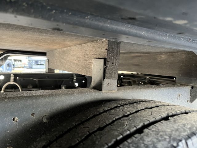 Isuzu ELF TRUCK 2005-05 2641-13