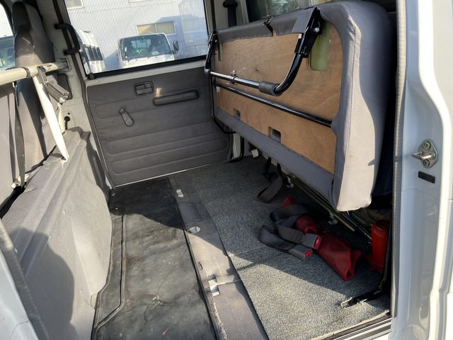 Isuzu ELF TRUCK 2005-05 2641-24