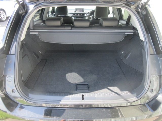 Lexus CT 2013-03 22997-5