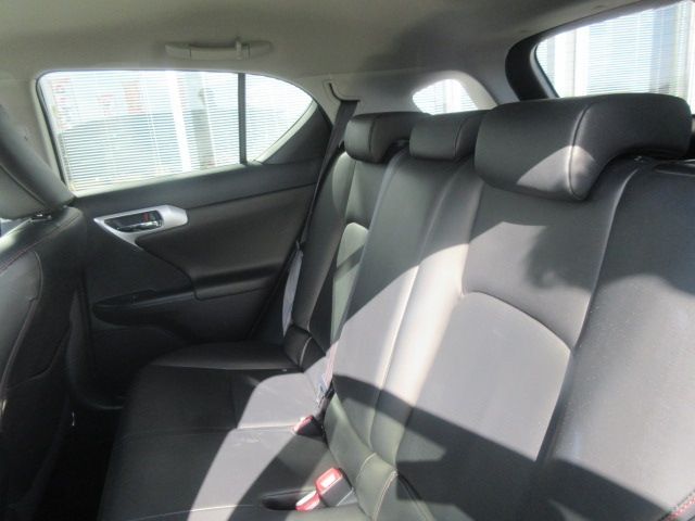Lexus CT 2013-03 22997-7