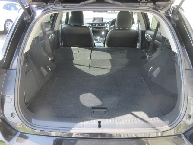 Lexus CT 2013-03 22997-13