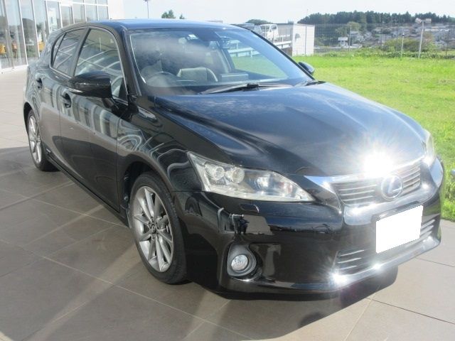 Lexus CT 2013-03 22997-1