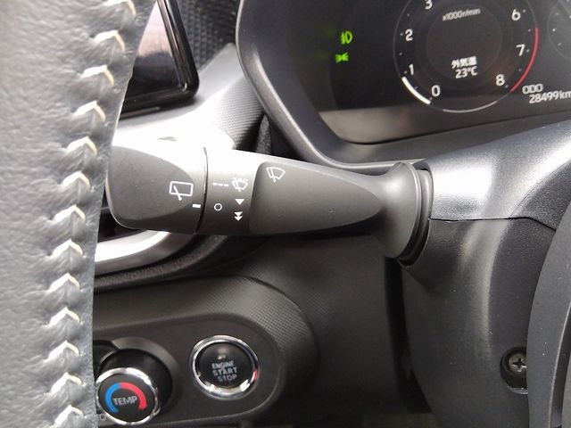 Daihatsu ROCKY 2020-02 18040-24