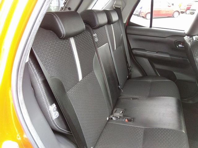 Daihatsu ROCKY 2020-02 18040-18