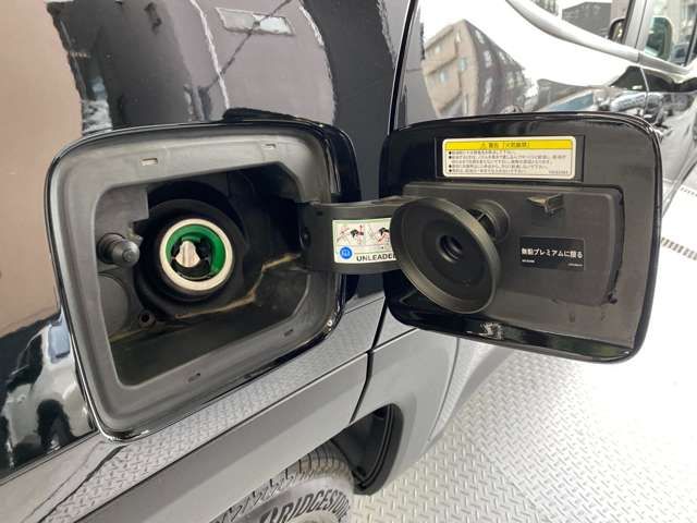 Jeep RENEGADE 2022-06 7568-15