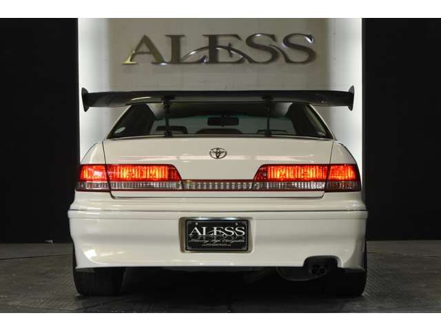 Toyota MARK II 2000-03 12201-8