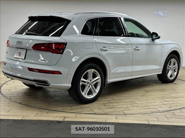 Audi Q5 2020-12 204620-15