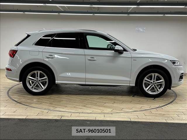 Audi Q5 2020-12 204620-13