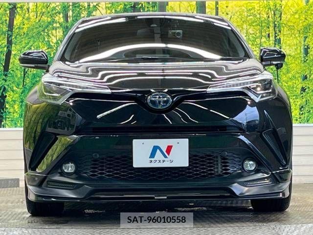 Toyota C-HR 2018-11 331387-14