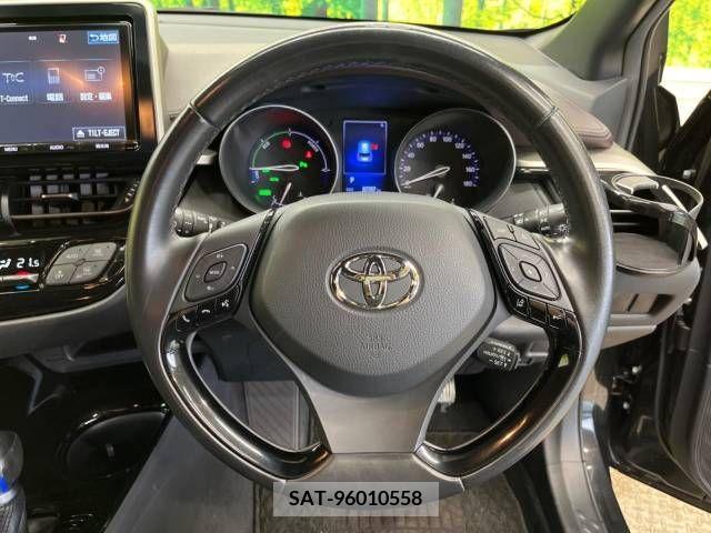 Toyota C-HR 2018-11 331387-11