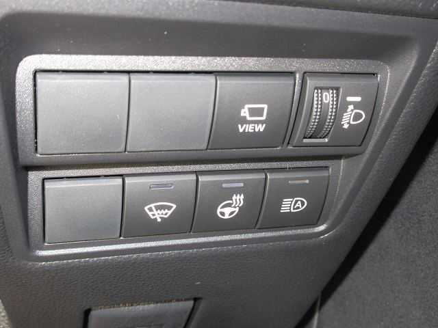 Toyota YARIS CROSS 2023-07 21888-6