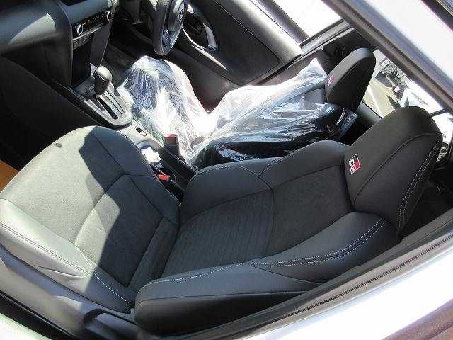 Toyota YARIS CROSS 2023-07 21888-9