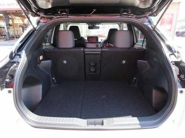 Toyota YARIS CROSS 2023-07 21888-12
