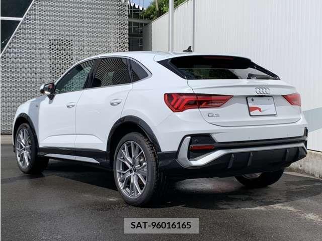 Audi Q3 2023-11 292762-5