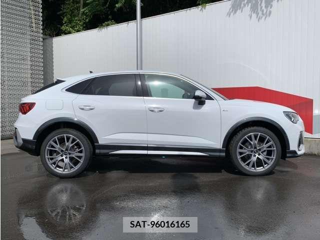 Audi Q3 2023-11 292762-7
