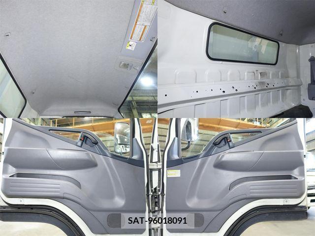 Mitsubishi CANTER 2012-05 200108-20