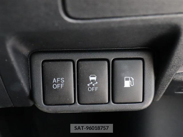Toyota AVENSIS WAGON 2013-09 395821-26