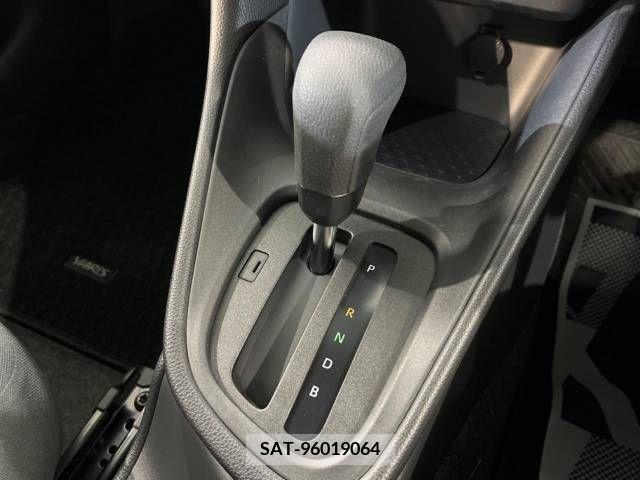 Toyota YARIS 2023-06 290863-19