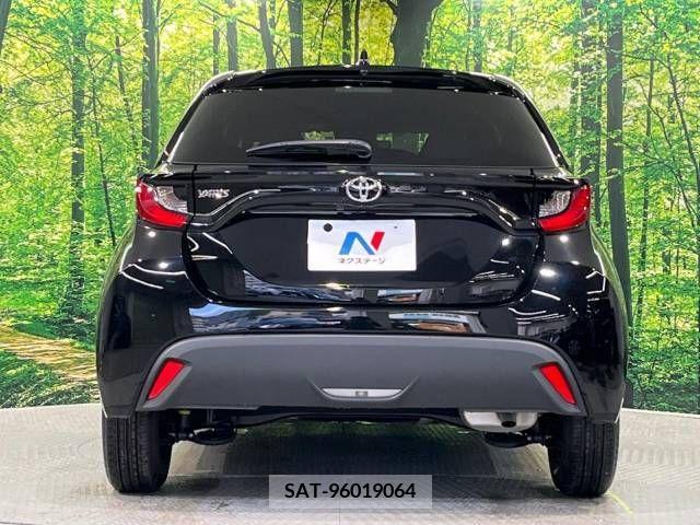 Toyota YARIS 2023-06 290863-14