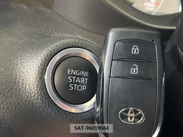 Toyota YARIS 2023-06 290863-5