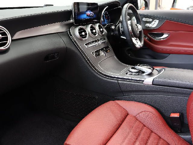Amg C-CLASS 2018-10 196701-15