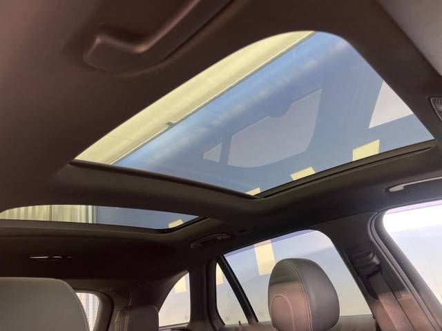 Mercedes Benz GLC-CLASS 2018-11 29097-3
