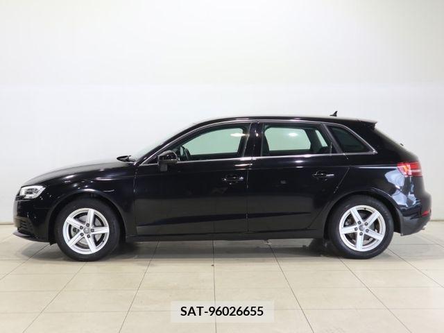 Audi A3 2019-04 349345-4