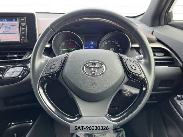 Toyota C-HR 2018-11 386683-11