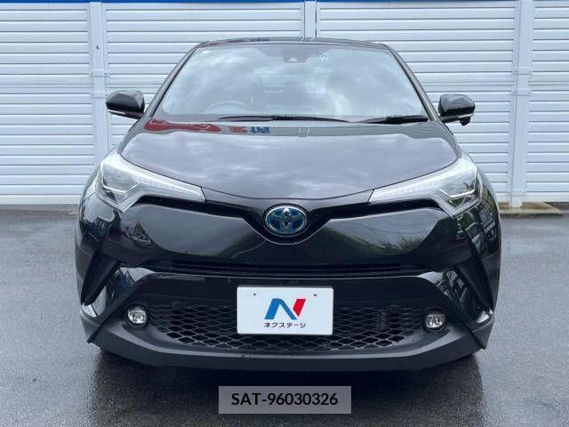 Toyota C-HR 2018-11 386683-14