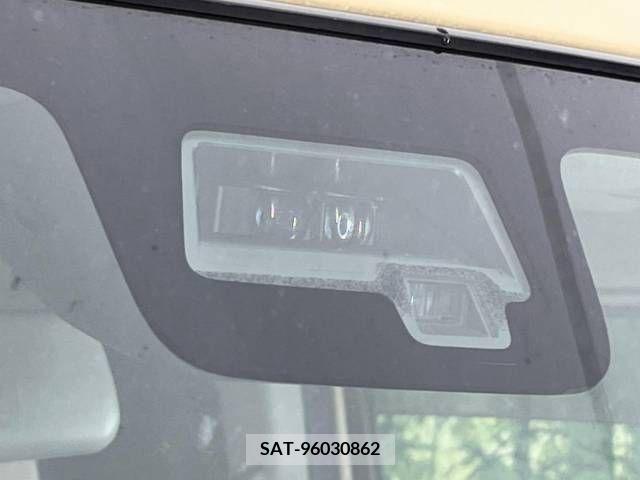 Suzuki SPACIA 2020-01 379868-3