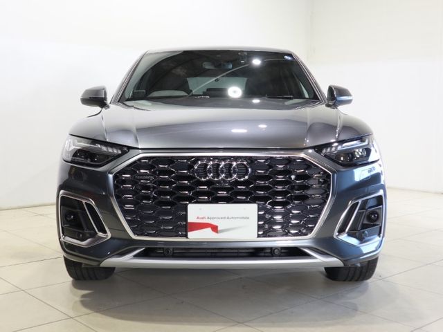 Audi Q5 2021-12 8737-1