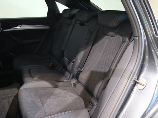 Audi Q5 2021-12 8737-18
