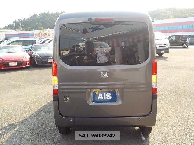 Honda N-VAN 2021-07 365643-6
