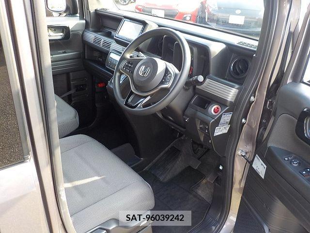 Honda N-VAN 2021-07 365643-15