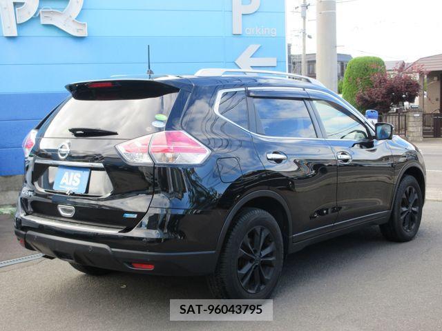 Nissan X-TRAIL 2016-01 386158-2