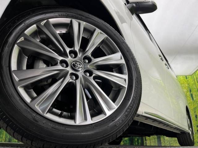 Toyota ALPHARD 2021-09 19584-14