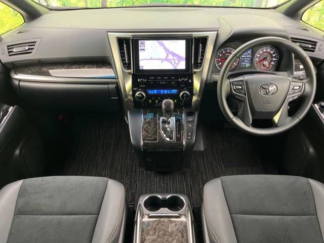 Toyota ALPHARD 2021-09 19584-1