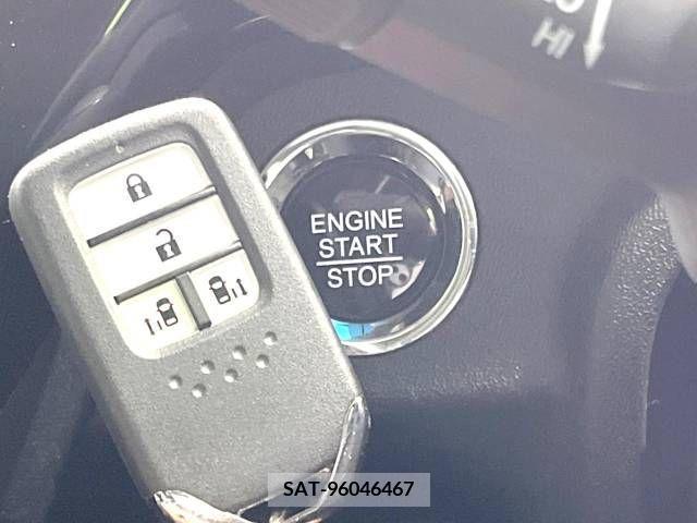 Honda e 2016-02 229515-8